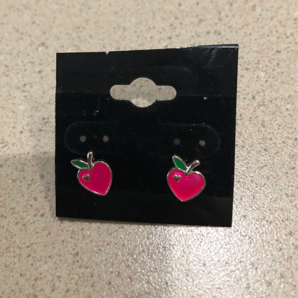 🍎💗🌹Earrings 🌹💗🍎 - Picture 2 of 6